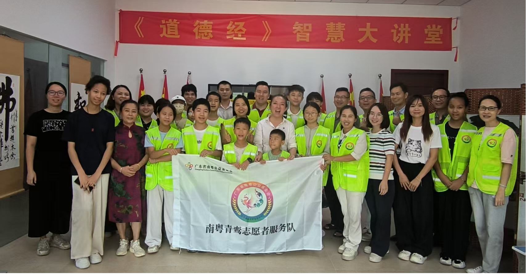 “棋”开得胜，智慧启航：象棋公益课点亮红棉社区童心