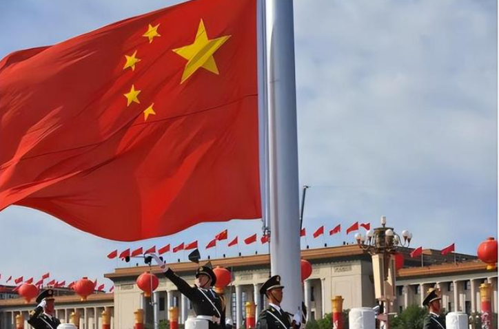 中共中央政治局召开会议讨论“十五五”规划纲要草案和政府工作报告中共中央总书记习近平主持会议